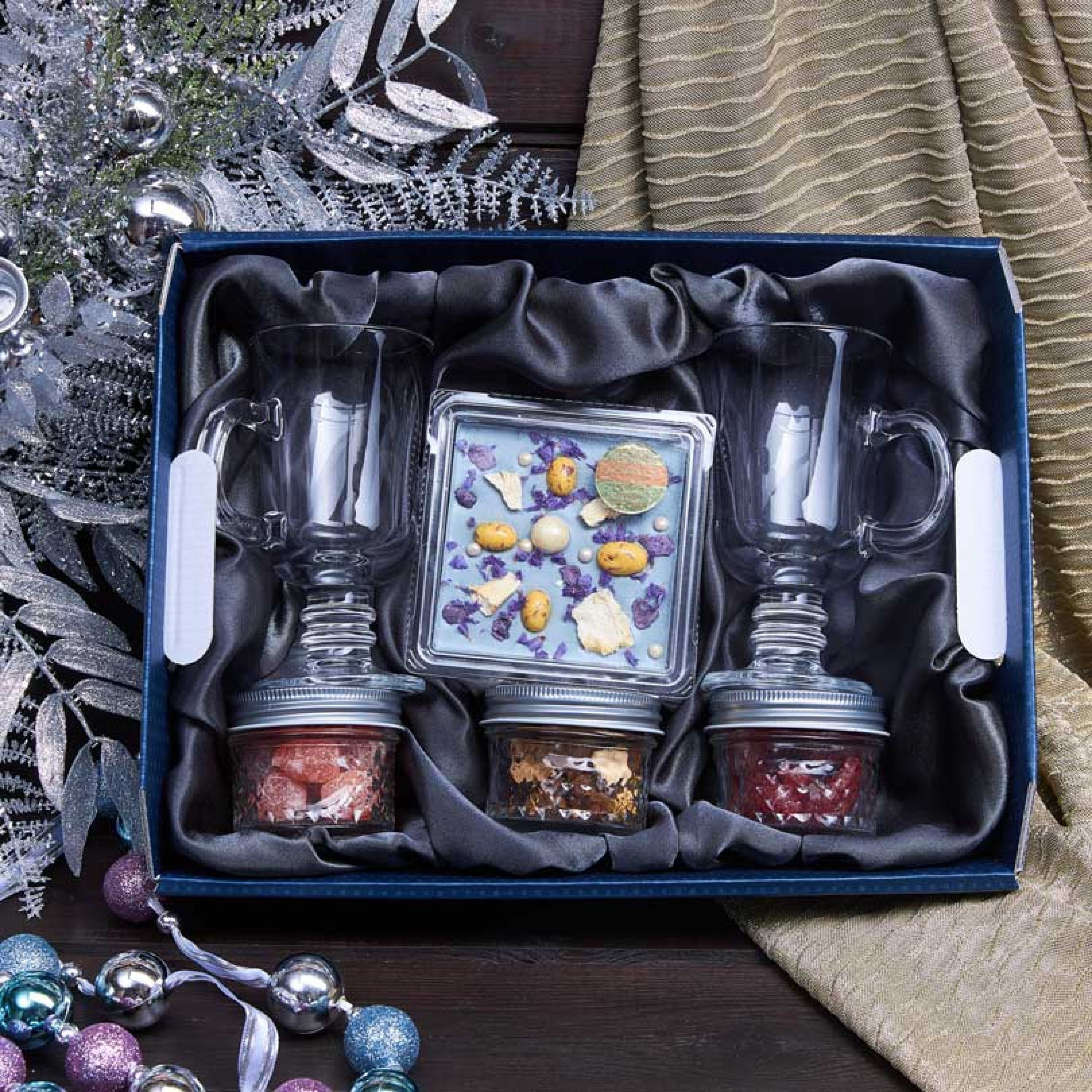 Подарочный набор «Зимняя фиалка»