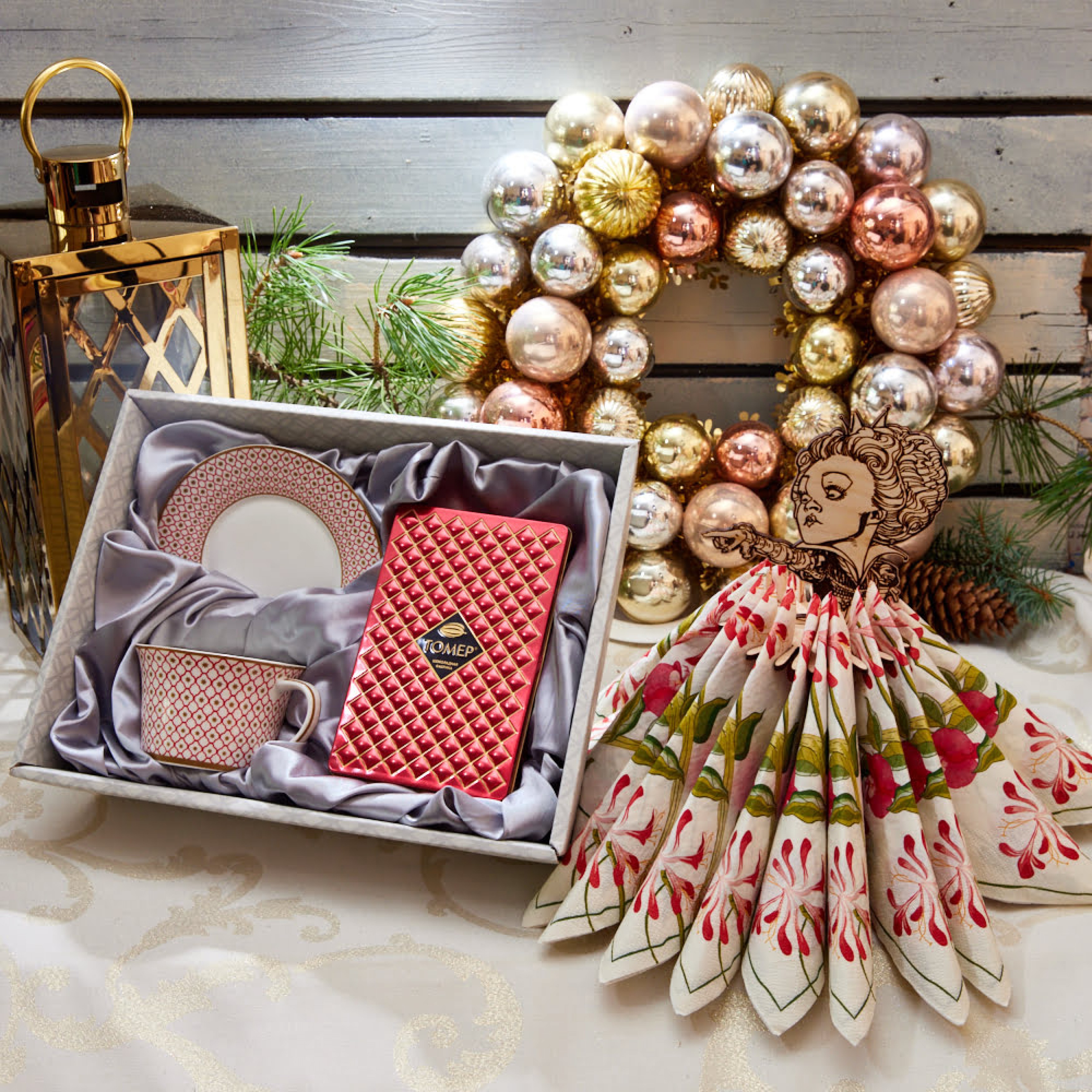 ПОДАРОЧНЫЙ НАБОР «красная королева»