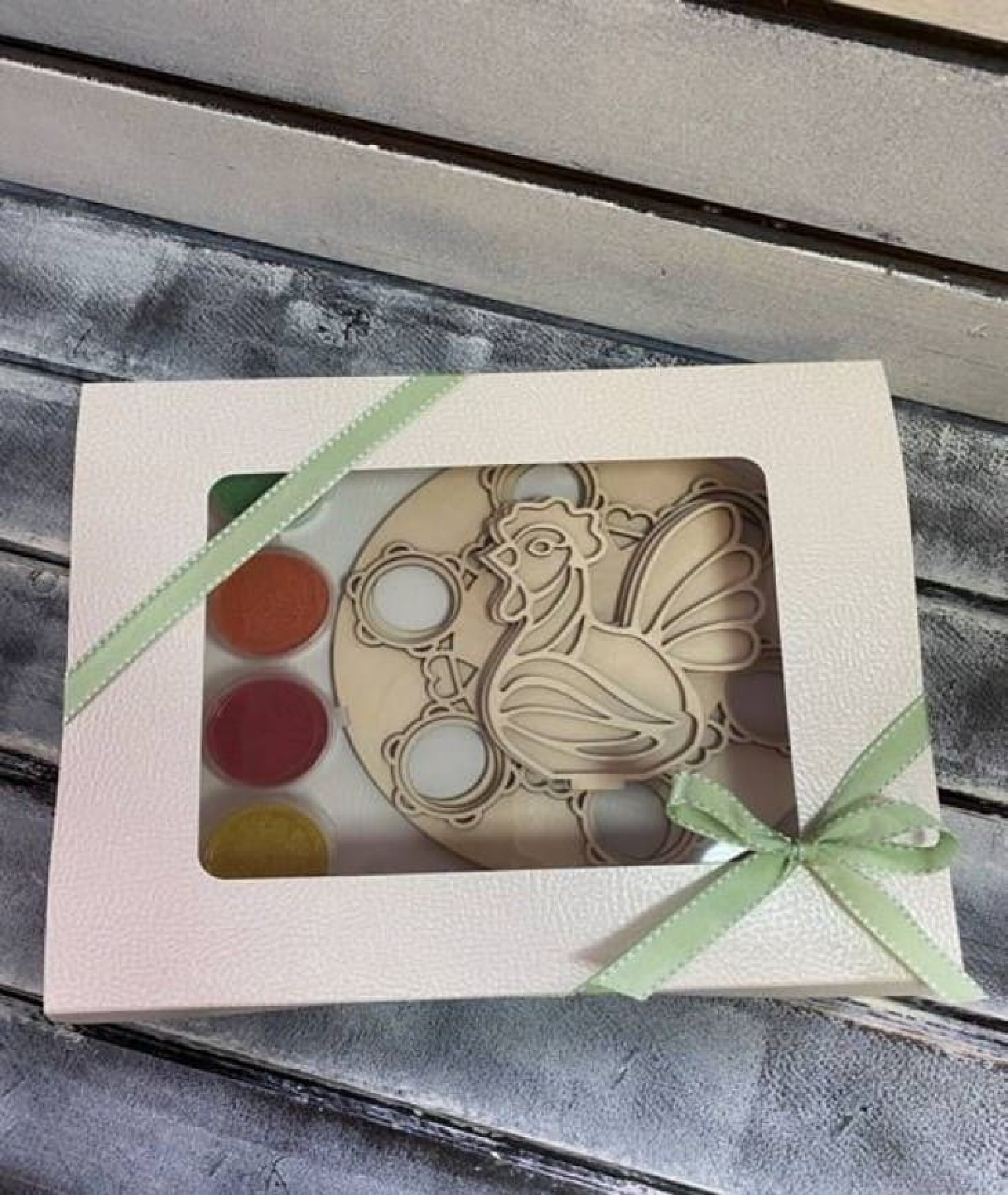 ПОДАРОЧНЫЙ НАБОР «Пасхальная подставка под яйца с курочкой для творчества»