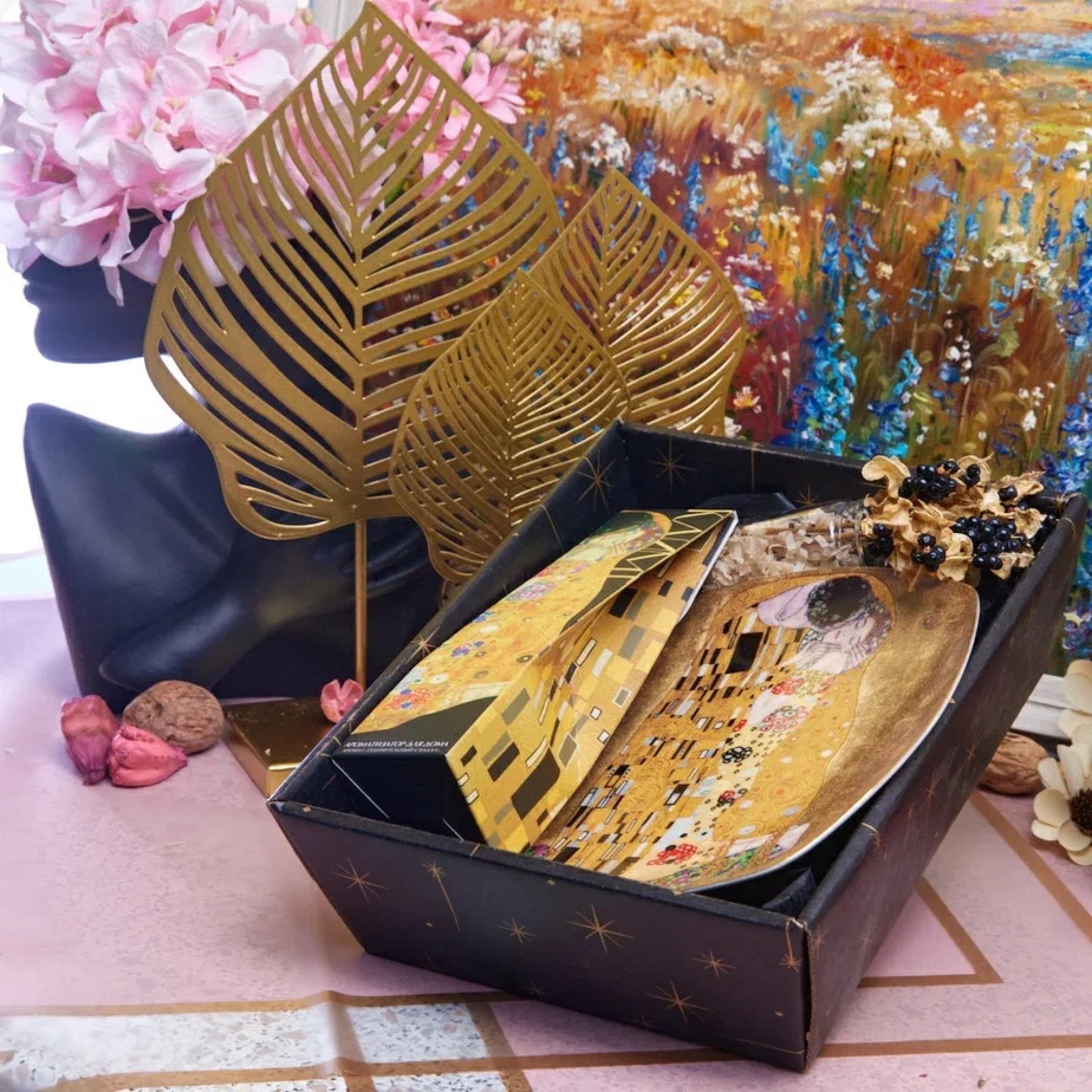 ПОДАРОЧНЫЙ НАБОР «ПЛЕНИТЕЛЬНЫЙ САНДАЛ»