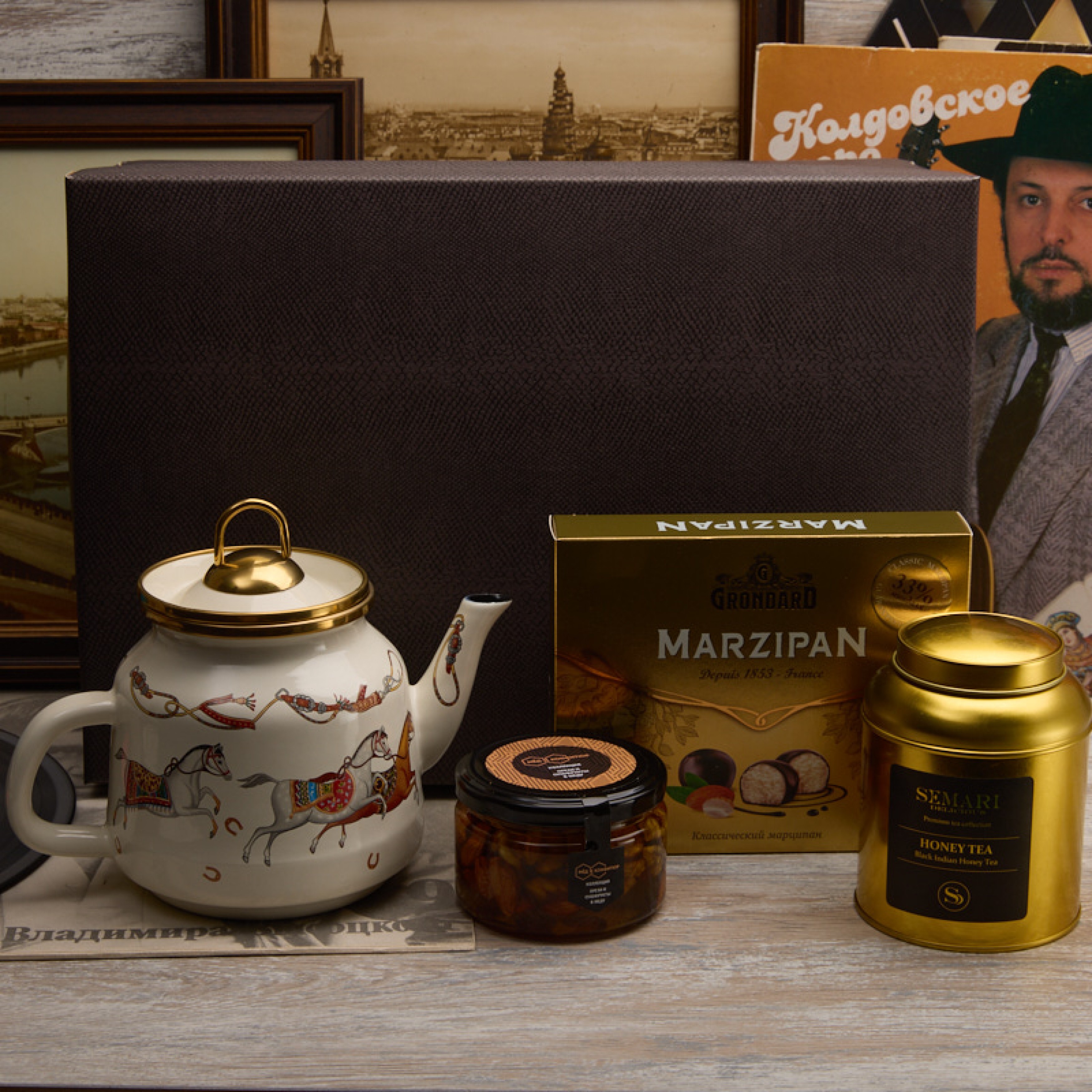 Подарочный набор "Праздничный гурман"